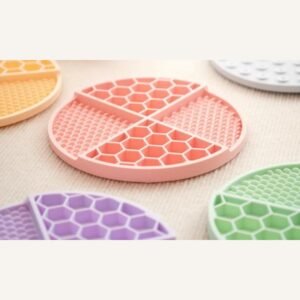 Pet Lick Mat for Calm Feeding And Bath-Time Support